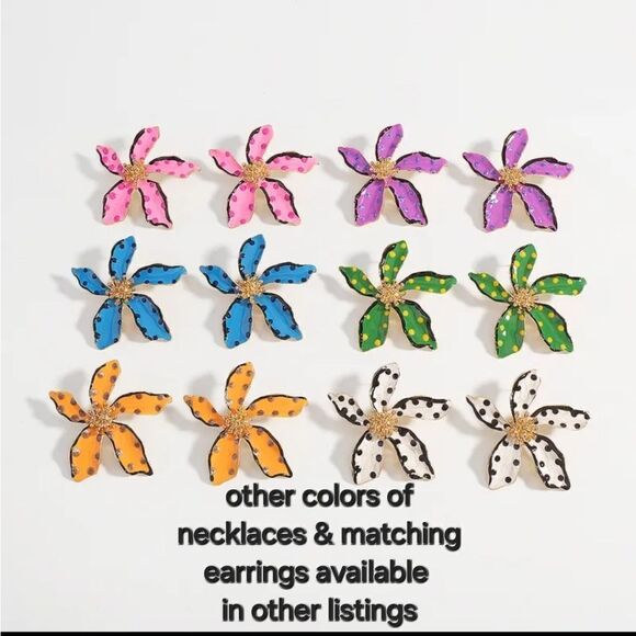 New ZARA tropical flower stud earrings - Picture 13 of 13